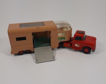 Matchbox Lesney King Size K-18 Dodge Tractor + Articulated Horse