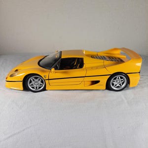 Bburago Ferrari F50 Convertible schaal 1/18 Italië