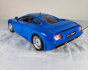 Bburago Bugatti EB110 Blauw Die Cast Modelauto 1/18 - Etsy