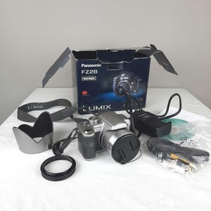 Panasonic Lumix FZ28 Silver digitale camera inclusief alle toebehoren