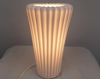 Vintage Ikea Bista tafellamp | Type B0015 | Porselein