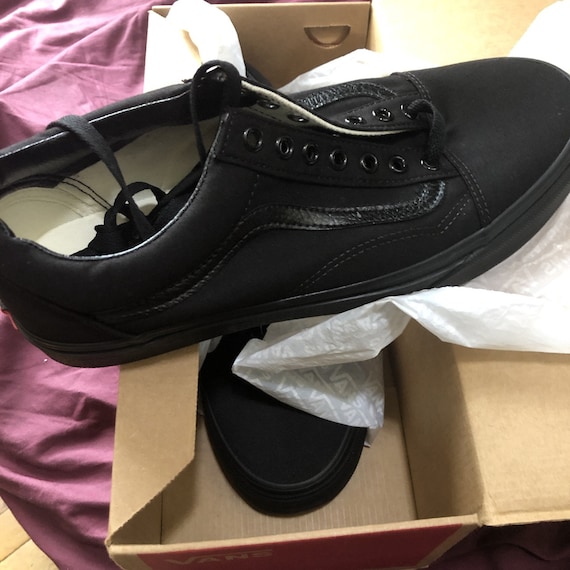 vans canvas old skool shoes