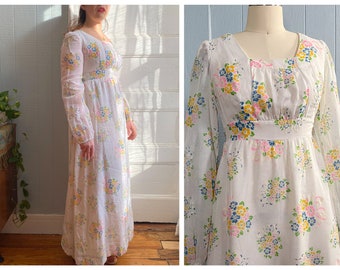 70er Maxikleid | XS/S | Weißes, engelhaftes „Montgomery Ward“-Hochzeitskleid mit Blumenmuster, Hippie-Kleid mit Blousonärmeln, Empire-Taille