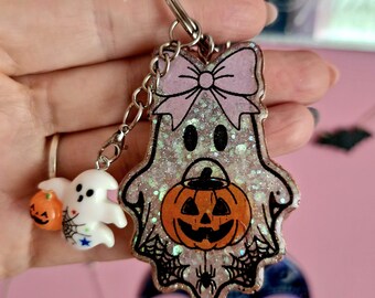 Handmade Resin Ghost Keyrings/ bag charms Spooky Halloween Accessories.