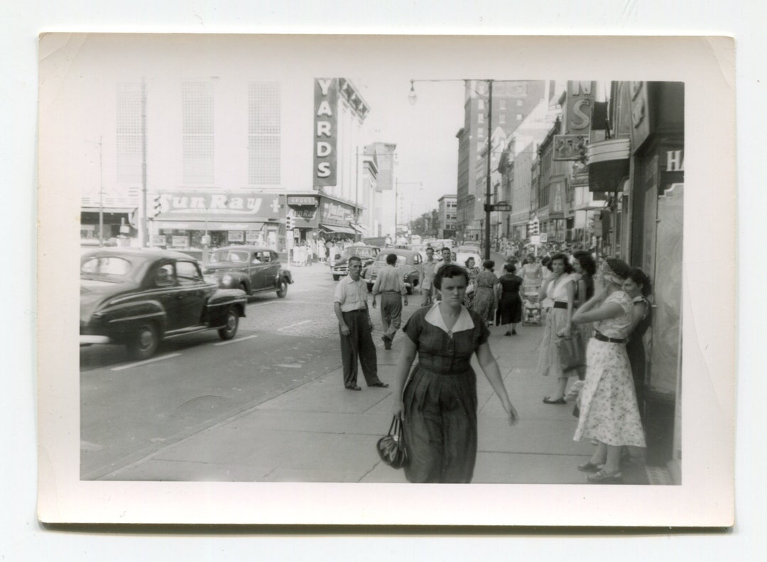 Sun Ray Drugs and a Busy Street Scene. Late 40s or Early 50s