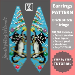 Könnte beinhalten: Ein PDF-Muster für Perlenohrringe mit einer schwarzen Katze mit weißer Brust und einer Kerze auf blauem Hintergrund mit weißen Schneeflocken und grünen und roten Akzenten. Das Muster enthält eine Perlenlegende, ein Diagramm, eine Worttabelle und eine einfache Anleitung. Der Text "Earrings PATTERN Brick stitch + fringe" befindet sich in der oberen rechten Ecke des Bildes.