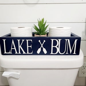 3D toiletrolhouder Lake Bum - cabine badkamer decor - houten kist - badkamer opbergdoos - toiletpapier doos - decor meerhuis