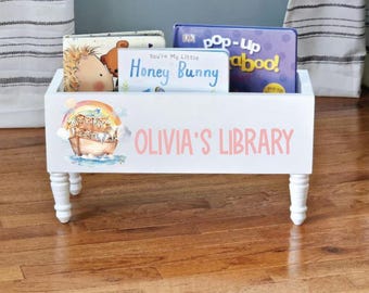 Personalized Noah's Arc Book Box - Book Storage - Toy Storage - Bookcase - Baby gift basket - Baby Shower Gift, Gift for child, Keepsake box
