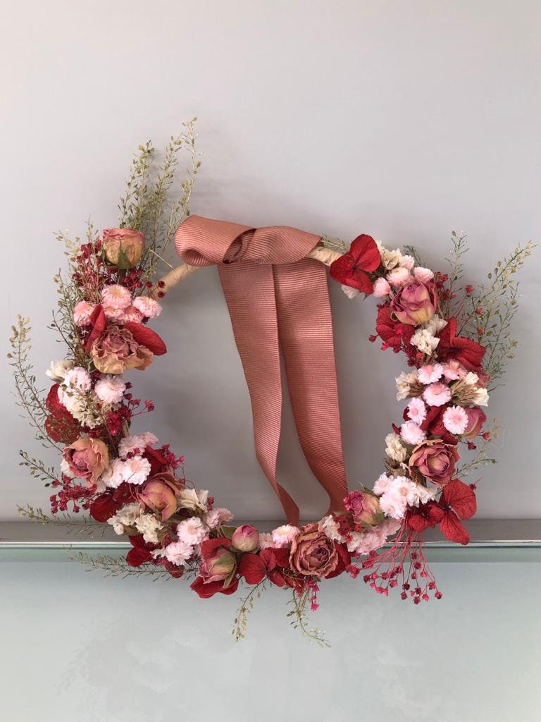 Couronne de Fleurs Séchées et Stabilisées - Modèle Bohème Rouge
