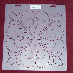 11" Adante Feather Block Quilt Stencil (RB75)