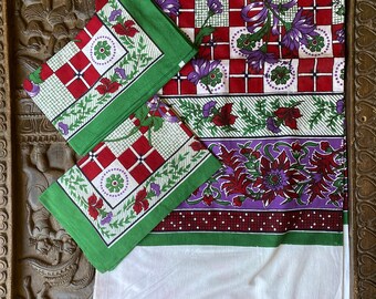 Indi Boho Floral Paisley Bedspread, Red Green Block Printed Throw, 2 Handloom Cotton Pillows, Bed Cover, Picnic Blanket, TABLECLOTH
