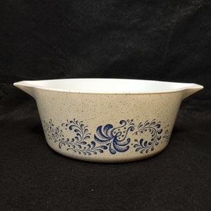 Vintage 1970’s Pyrex Blue Homestead Pattern Casserole Baking Dishes 475-B - Milk Glass - Vintage Kitchen - PYREX