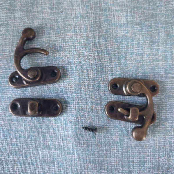 Set of 2 Bronze Latch for Wooden Boxes or Jewelry Boxes - Decorative Clasp - Box Hasp - Swing Arm Horn Lock