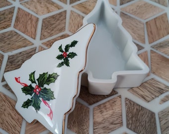 Hand Painted Christmas Tree Trinket Box - Lefton China Holly Gold Trim