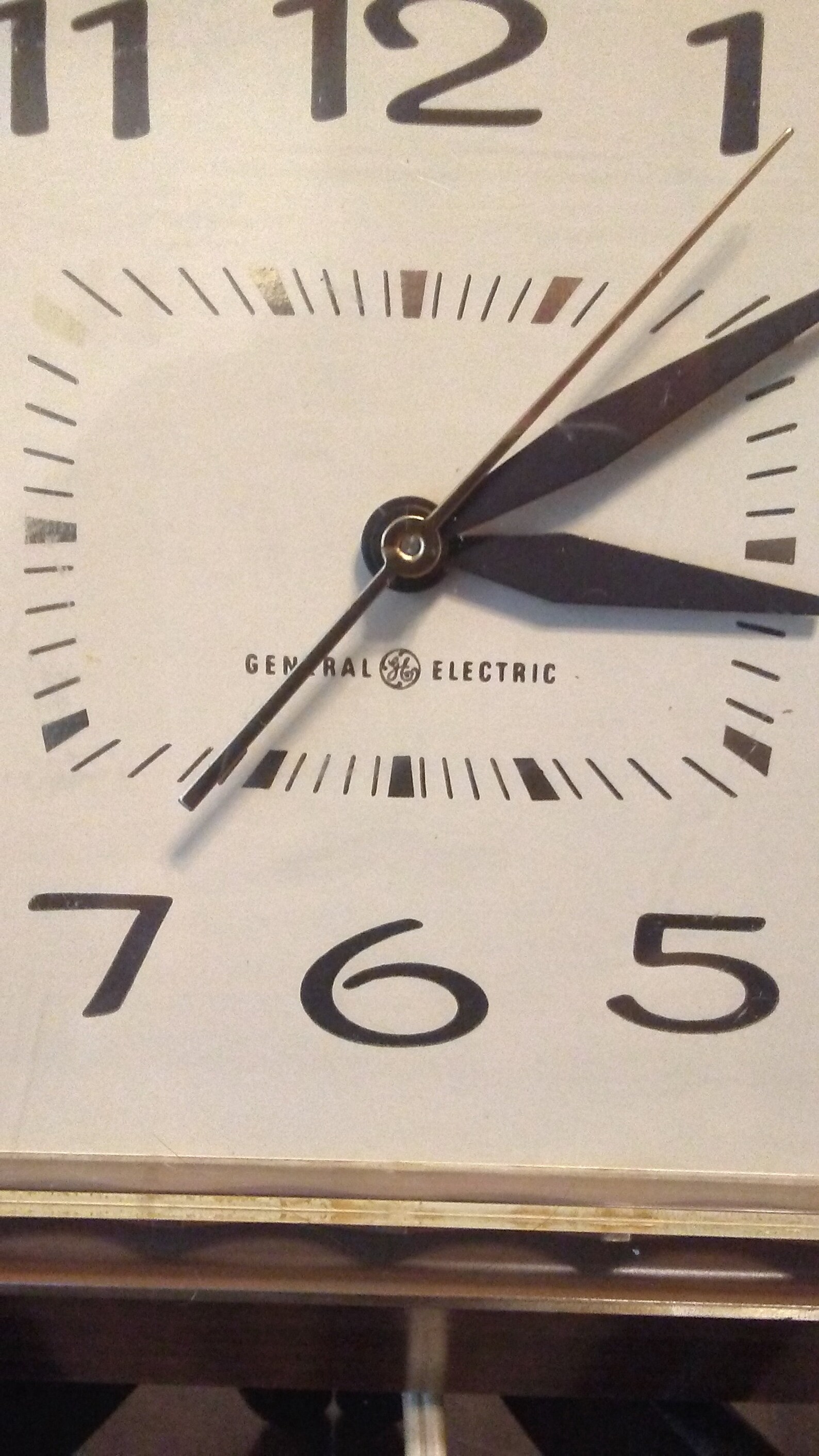 Vintage General Electric Wall Clock Model 2139 Works Great Etsy