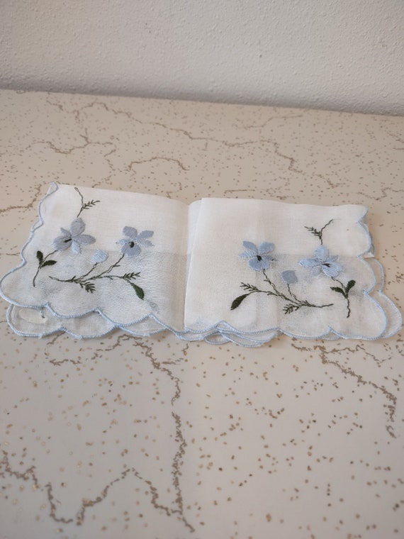 1950s NOS Blue Floral Handkerchief with Foil Stic… - image 8