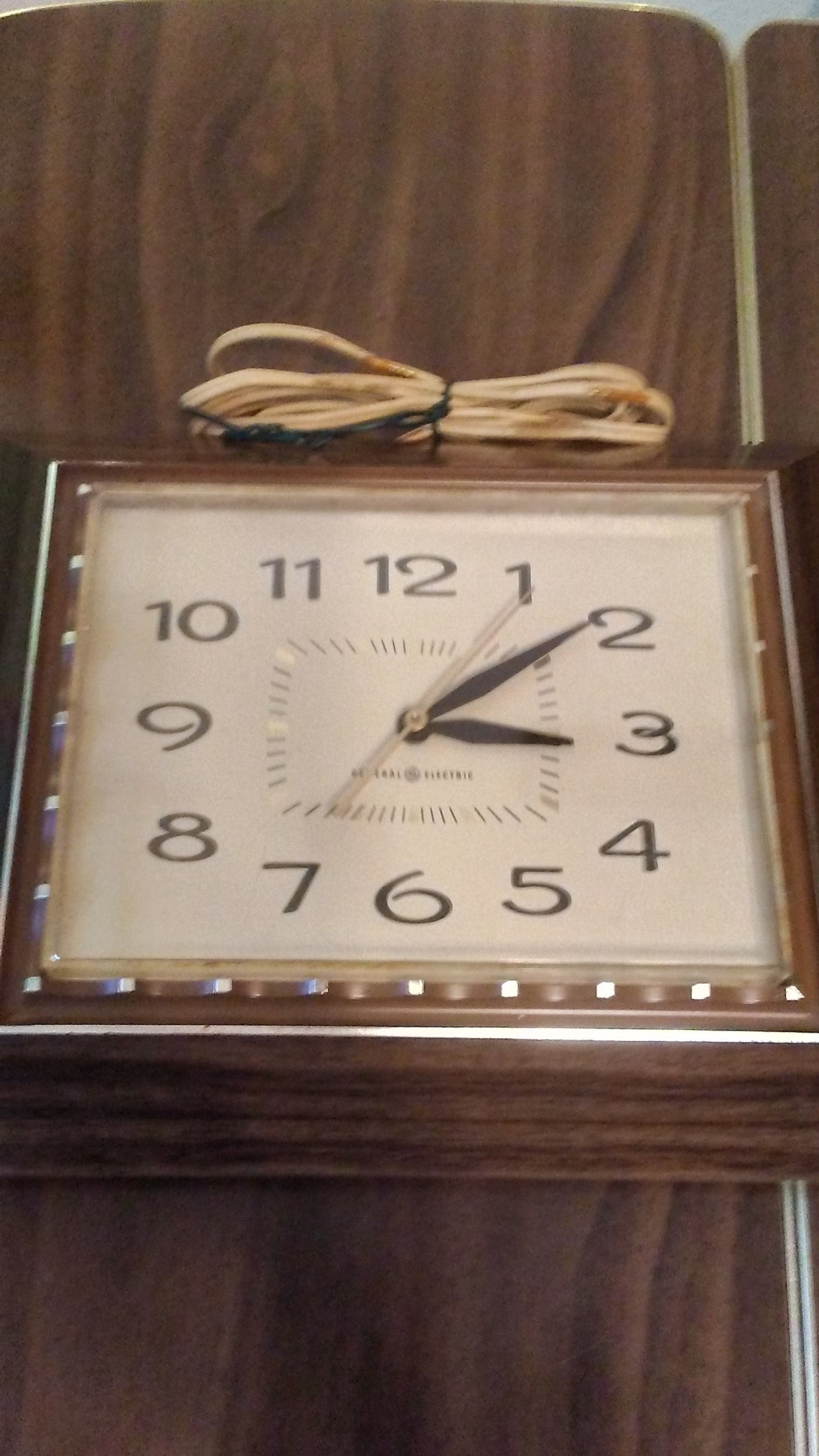 Vintage General Electric Wall Clock Model 2139 Works Great Etsy