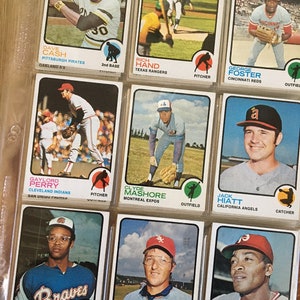 Vintage 1973 Topps baseball cards, Series 4.  Lot of 132 cards.   Good - excellent condition.  Original owner.  Many Hall of Famers.