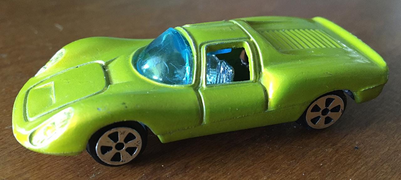 Porsche 910 No.14 ミニカー Vintage 1970s Porsche 910 Diecast Toy Car - Metallic Light Green