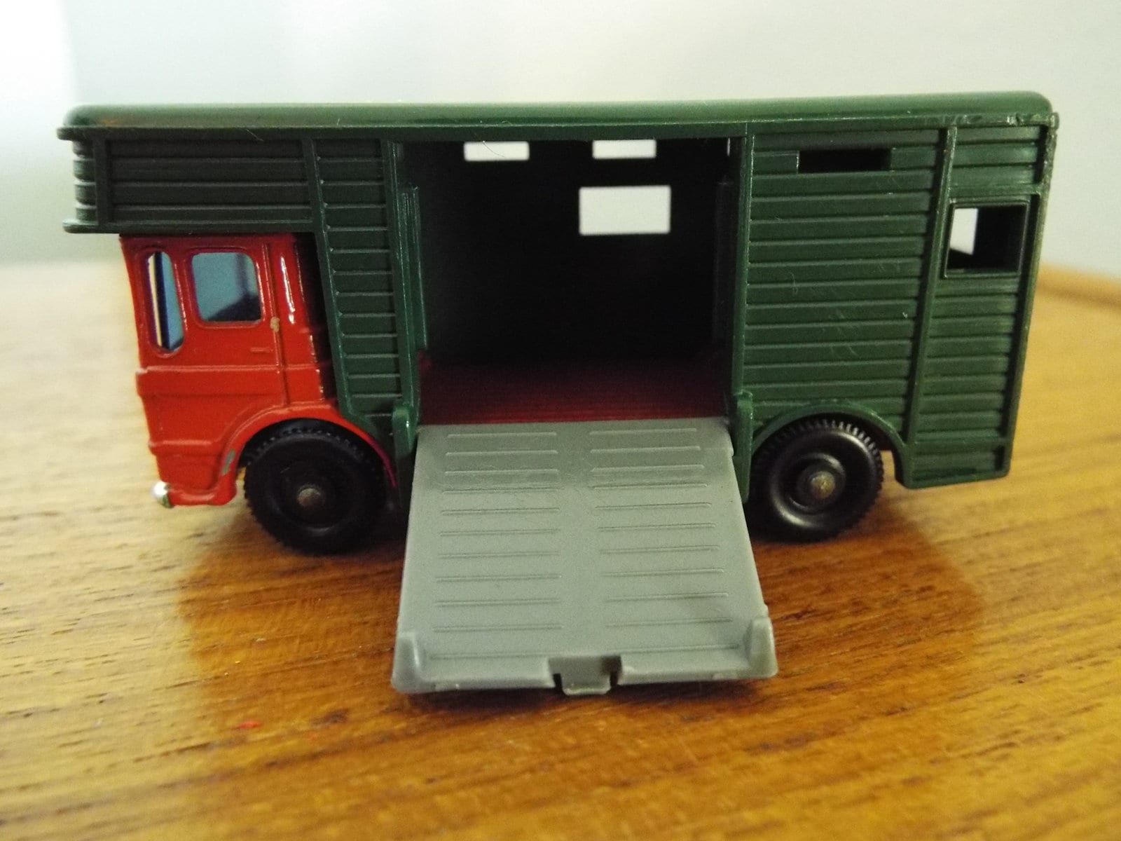 Vintage 1969 Matchbox AEC Horsebox No. 17 - Etsy