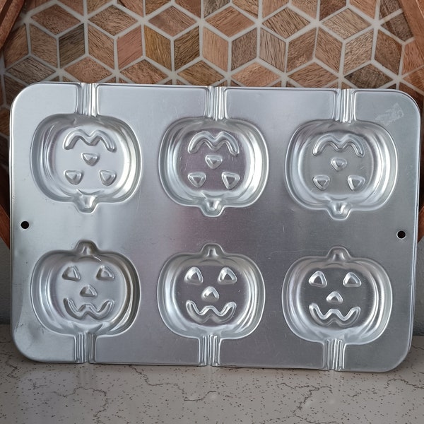 1995 Wilton Aluminum Jack-O-Lantern Shaped Sucker Pan No. 2105-8100 - Chocolate - Halloween - Fall - Candy Making - Pumpkin