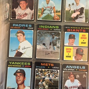 Topps Baseball cards 1971 .  Series 3.  Lot of 128 cards.  Poor - Excellent.   Hall of Famers - Vintage Baseball Cards, MLB - Collectible