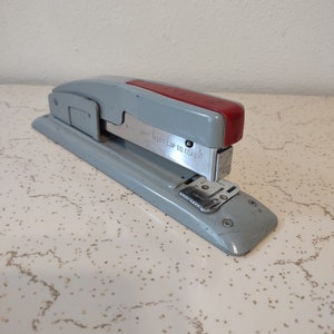 Swingline 400 S Stapler with Classic Industrial Design- Vintage Office Supplies - Vintage Stapler