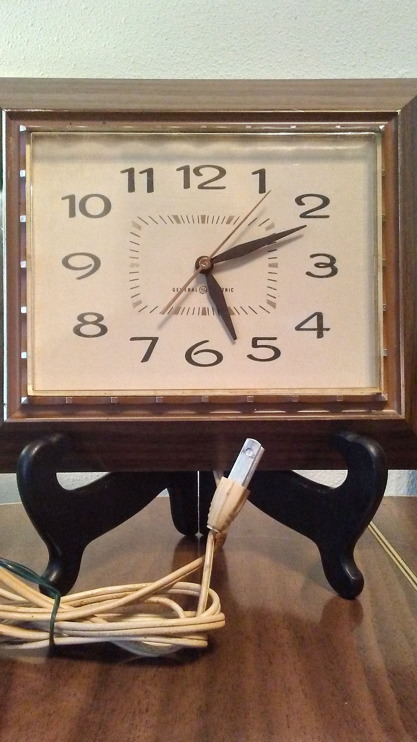 Vintage General Electric Wall Clock Model 2139 Works Great Etsy