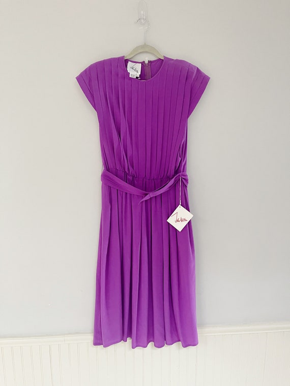 John Weitz Vintage new with tags purple pleated si