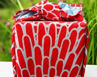 48cm Isa Monyo Reversible Furoshiki | Chrysanthemum Red/Blue