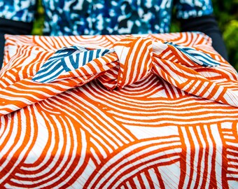 104cm Isa Monyo Reversible Large Furoshiki | Knot Blue/Orange