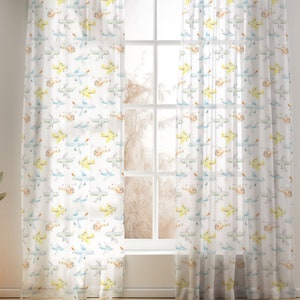 Cortinas de avião para berçário ou quarto infantil personalizadas e feitas à mão só para você, explore agora!
