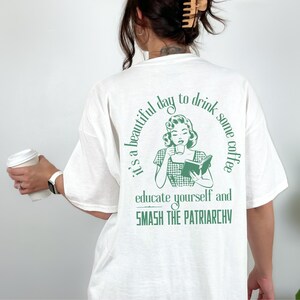 Feminismus Shirt Retro Feministisches Backprint T-Shirt Smash The Patriarchy Statement Shirts Damen Frau Geschenk Freundin Frauentag Unisex