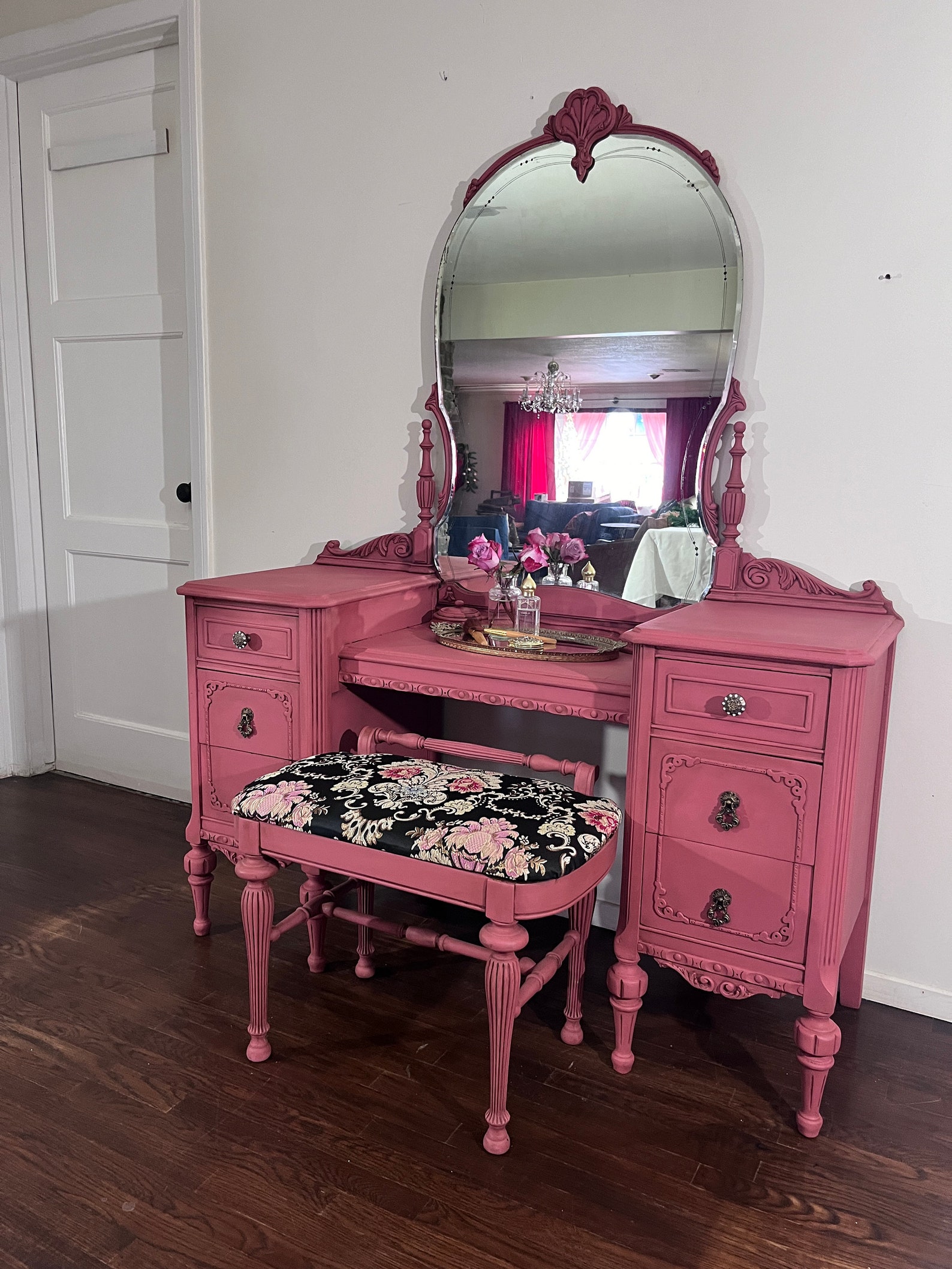 Antique Makeup Vanity Pink Makeup Vanity and Bench Set - Etsy