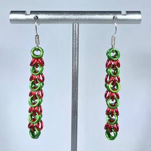 Holiday Snaggly Weave ChainMaille Earrings