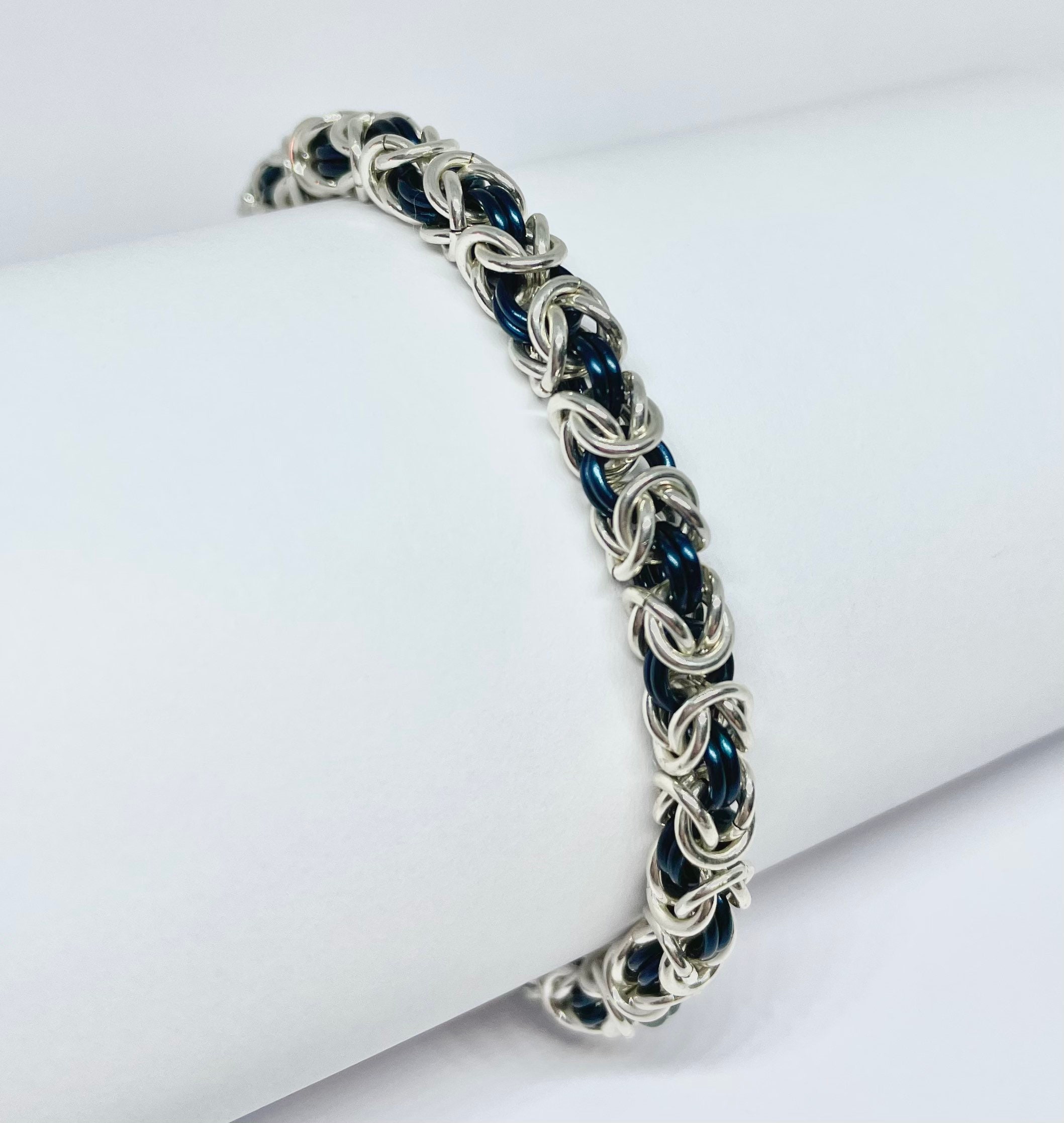 ビザンチン編み　ブレスレット【美品】【価格交渉可】【一点物】 シルバーとブルーのビザンチン チェーンメイル ブレスレット - Etsy 日本