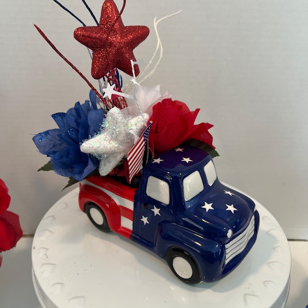 Patriotic Centerpiece, Mini Patriotic Truck, Patriotic Table Decor, Ceramic Patriotic Truck