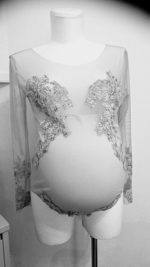 Body with lace for the photoshoot