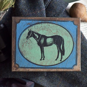 Schatkist met paardenmotief