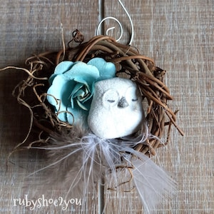 É um menino! Novo enfeite de coruja bebê. Personalize! Coruja da neve. Coruja branca. Enfeite de Natal. Presente para bebê novo. Topper de presente.