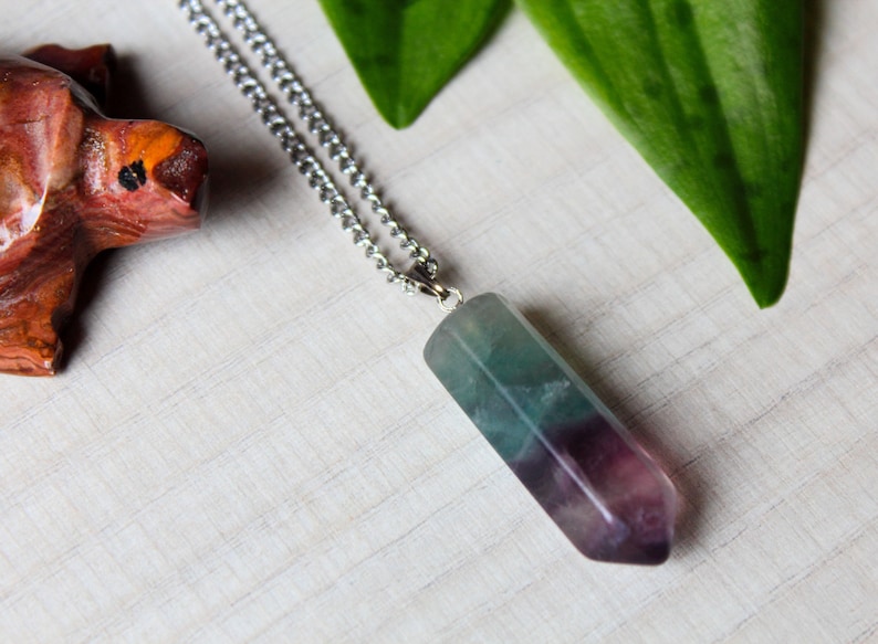 Fluorite Pendant Pendulum,Fluorite Crystal Necklace,Natural Stone Jewelry,Healing Crystal,Gemini Stone,Virgo Stone,Gift for Him,Gift for Her