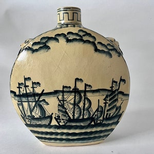 Ancient Chinese Style Large Gourd Vase