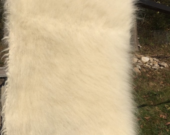 Organic White Wool Blanket: Fluffy Bedcover, King/Queen Size