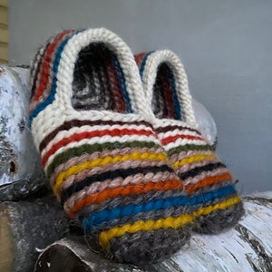 Made in Ukraine Handmade wool slippers/Natural warm Room Slippers/Hutzuls hand knitting slippers