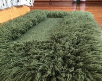 Green Fluffy Wool Rug: Ethnic Fireside Throw (59x31 inches)