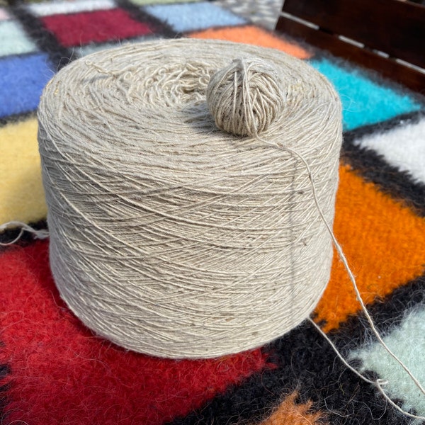 Ivory wool yarn for weaving/Natural sheep wool 100% thread/Material for handmade/100 grams of yarn - 164 meters/White Yarn in custom weight