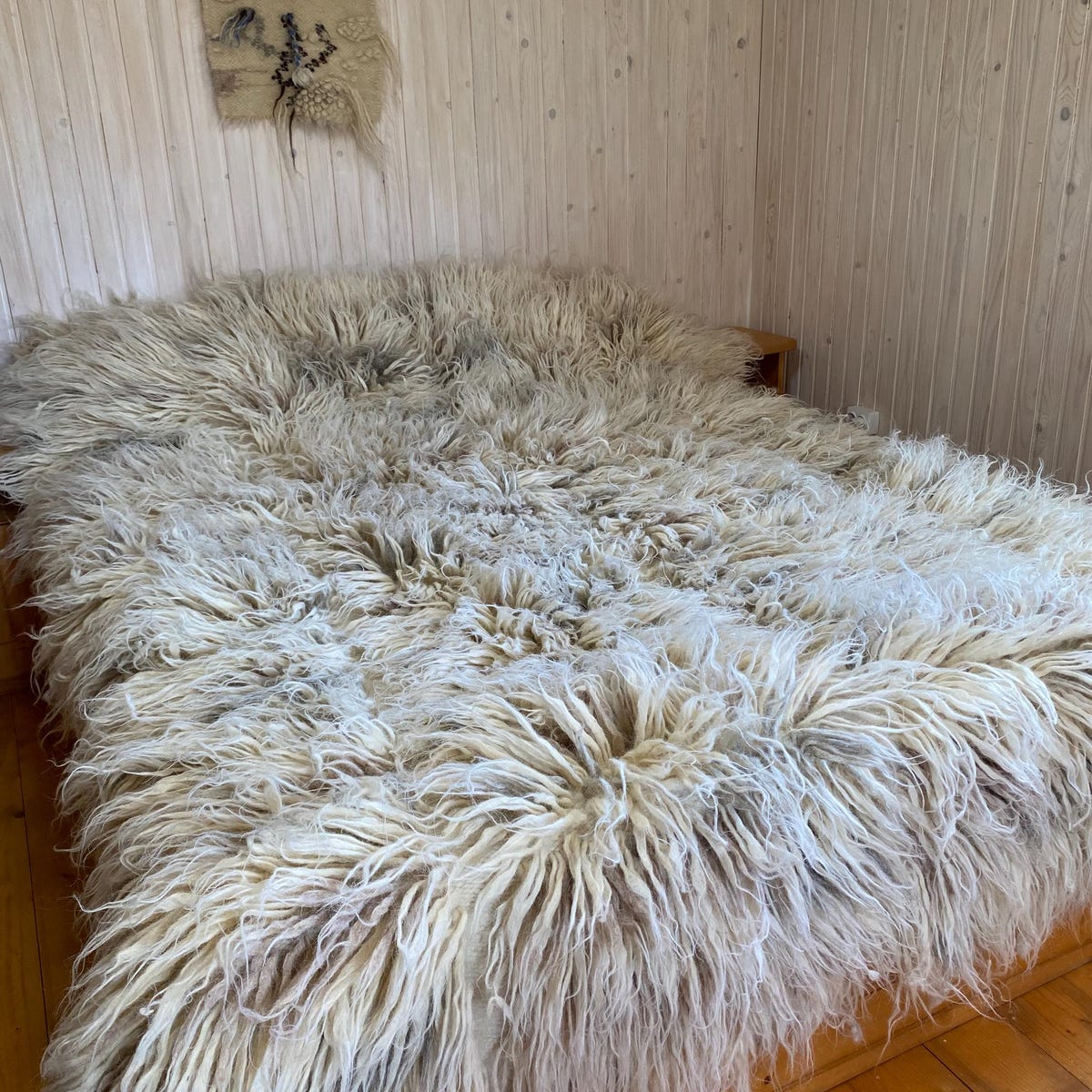 Handwoven Wool Blanket, Fluffy Organic Ukrainian Blanket