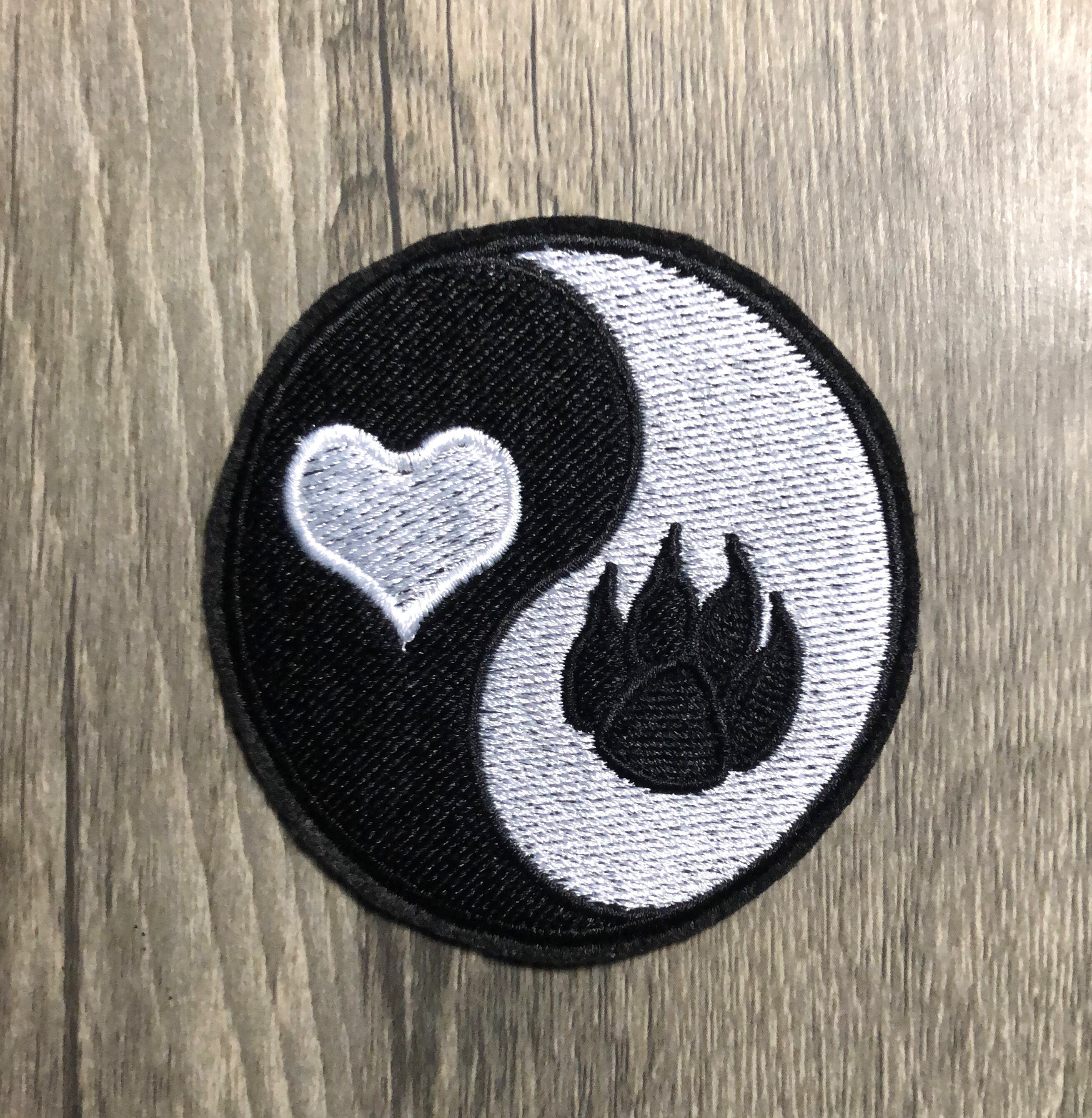 Katzen Aufnäher, Yin Und Yang, Kätzchen, Gestickte Applikation, Rundes Aufbügeln Oder Aufnähen, UK Shop