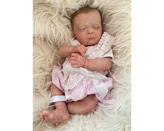 extremely realistic baby dolls