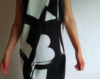 Ann Demeulemeester Sleeveless printed casual rayon dress. Size 40 ( XS-S)